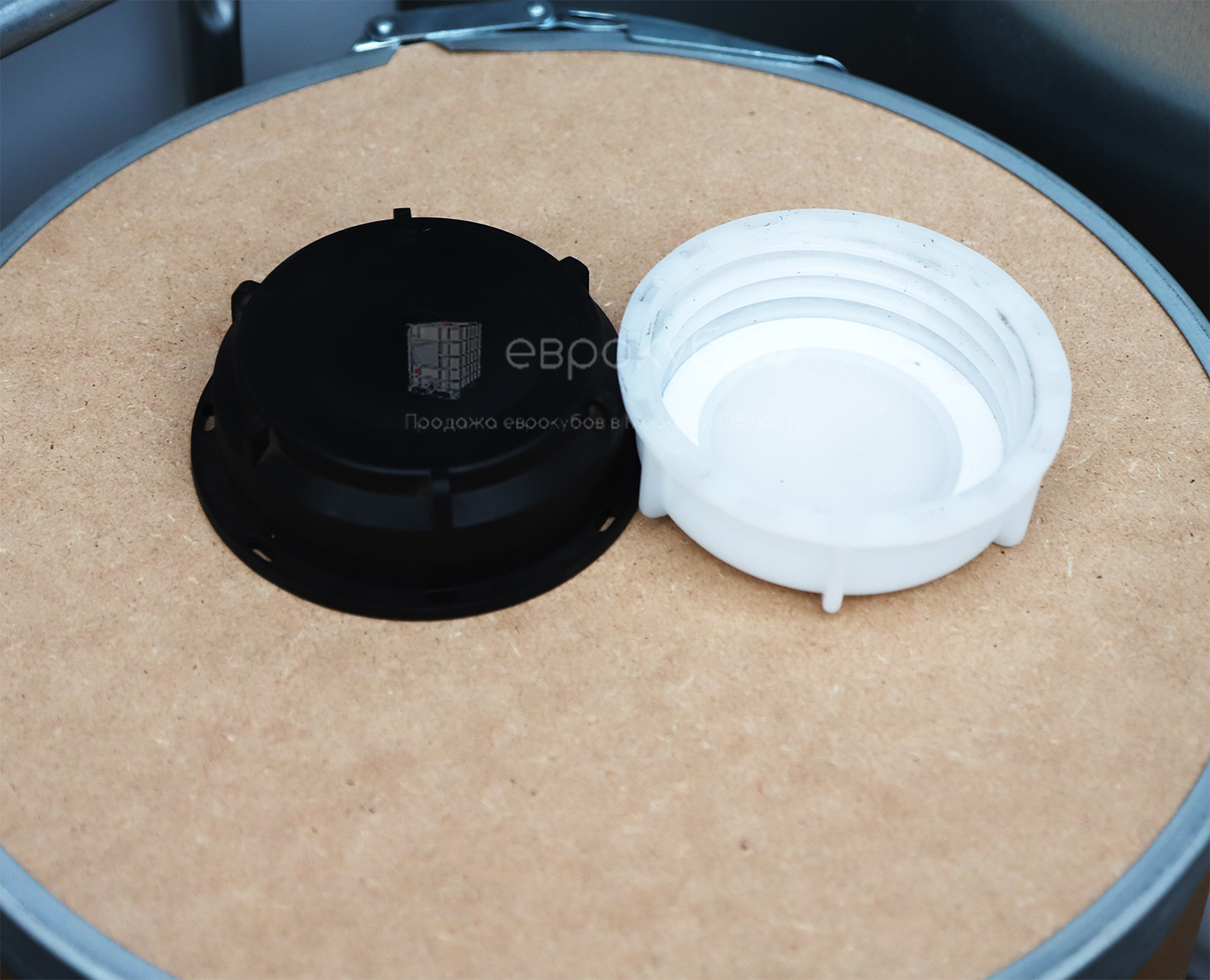 Глухая крышка на еврокуб большая