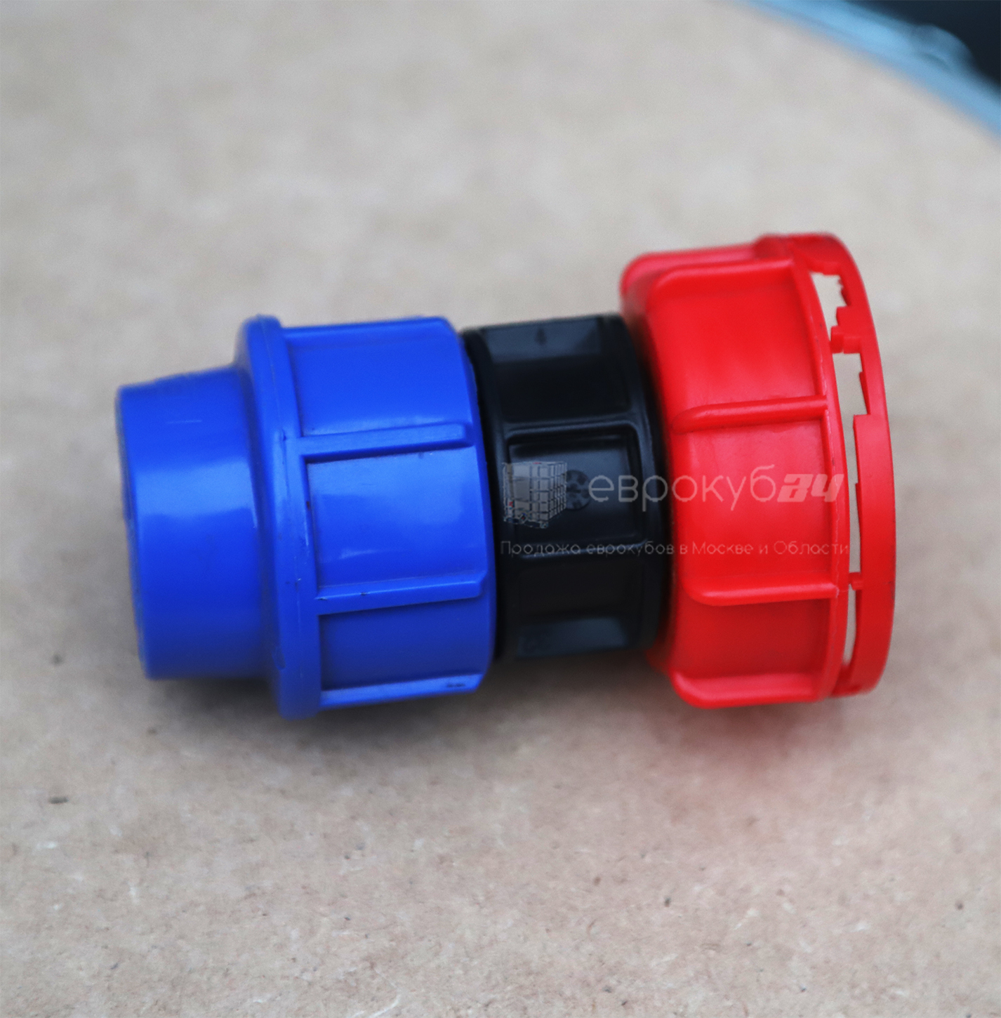 Патрубок для еврокуба на большой кран